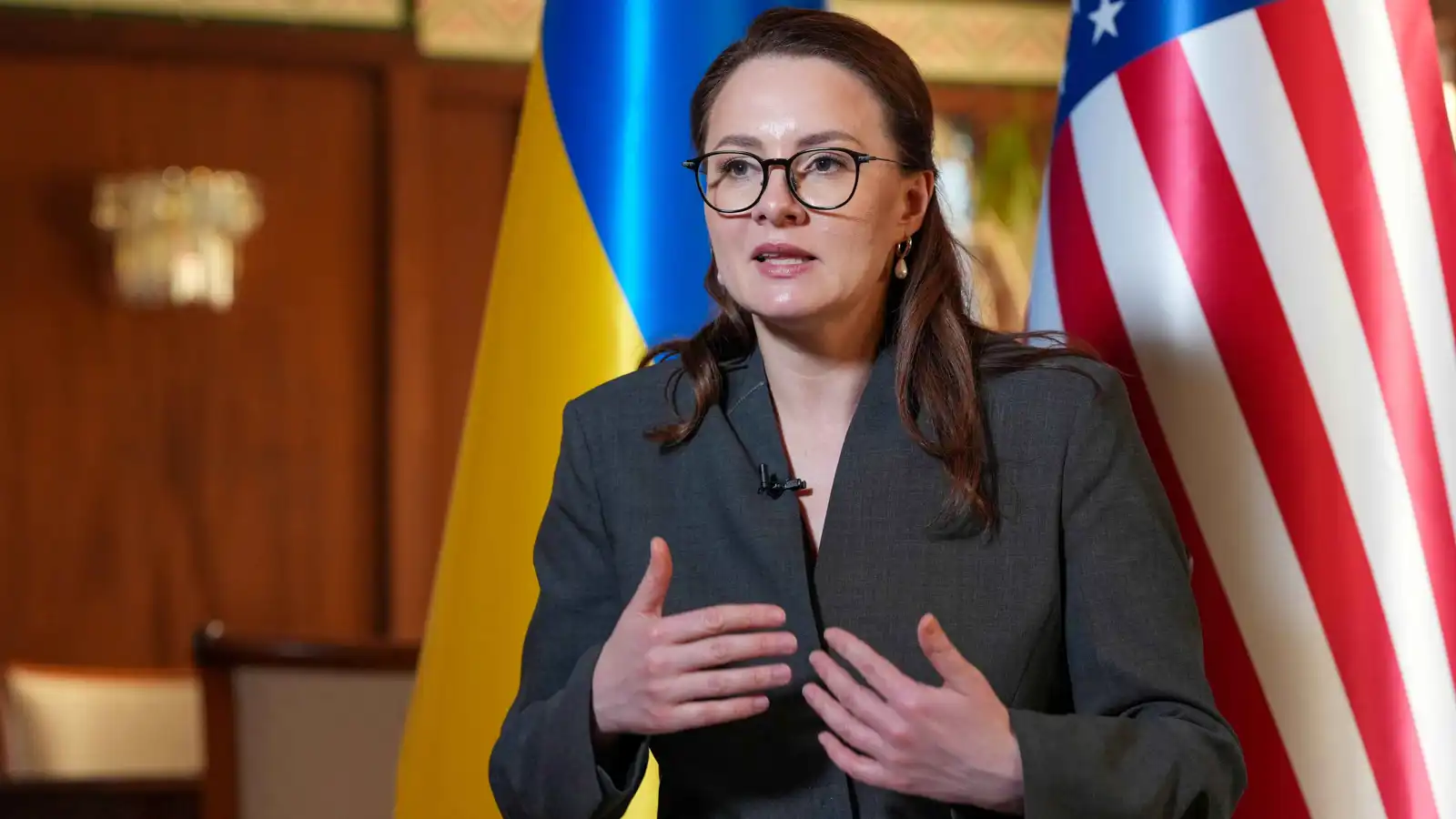 رئيسة وزراء أوكرانيا: بيسنت يقف إلى جانبنا ويدافع عن بلادنا