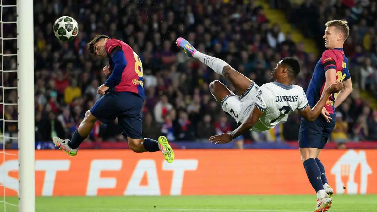 لديه شرط جزائي.. برشلونة يقترب من التعاقد مع "جلاده" الهولندي