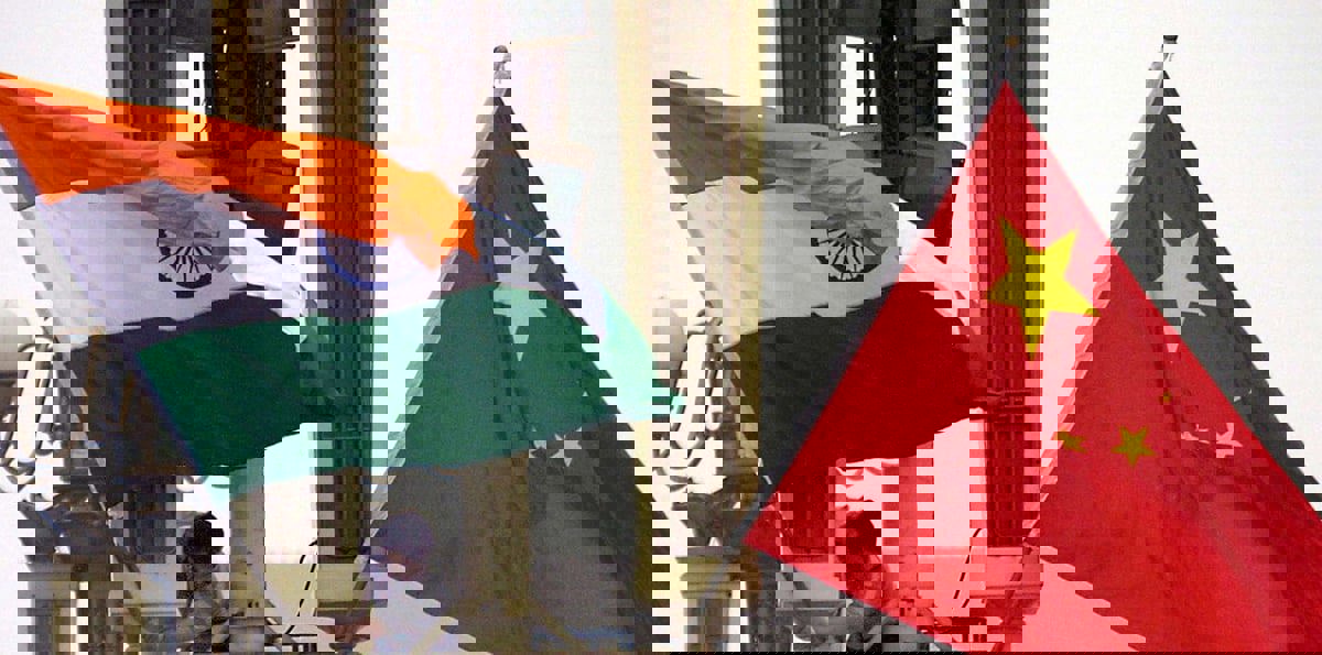 توتر بين أكبر دولتين في العالم.. مواجهة بالحجارة بين القوات الهندية والصينية (فيديو)