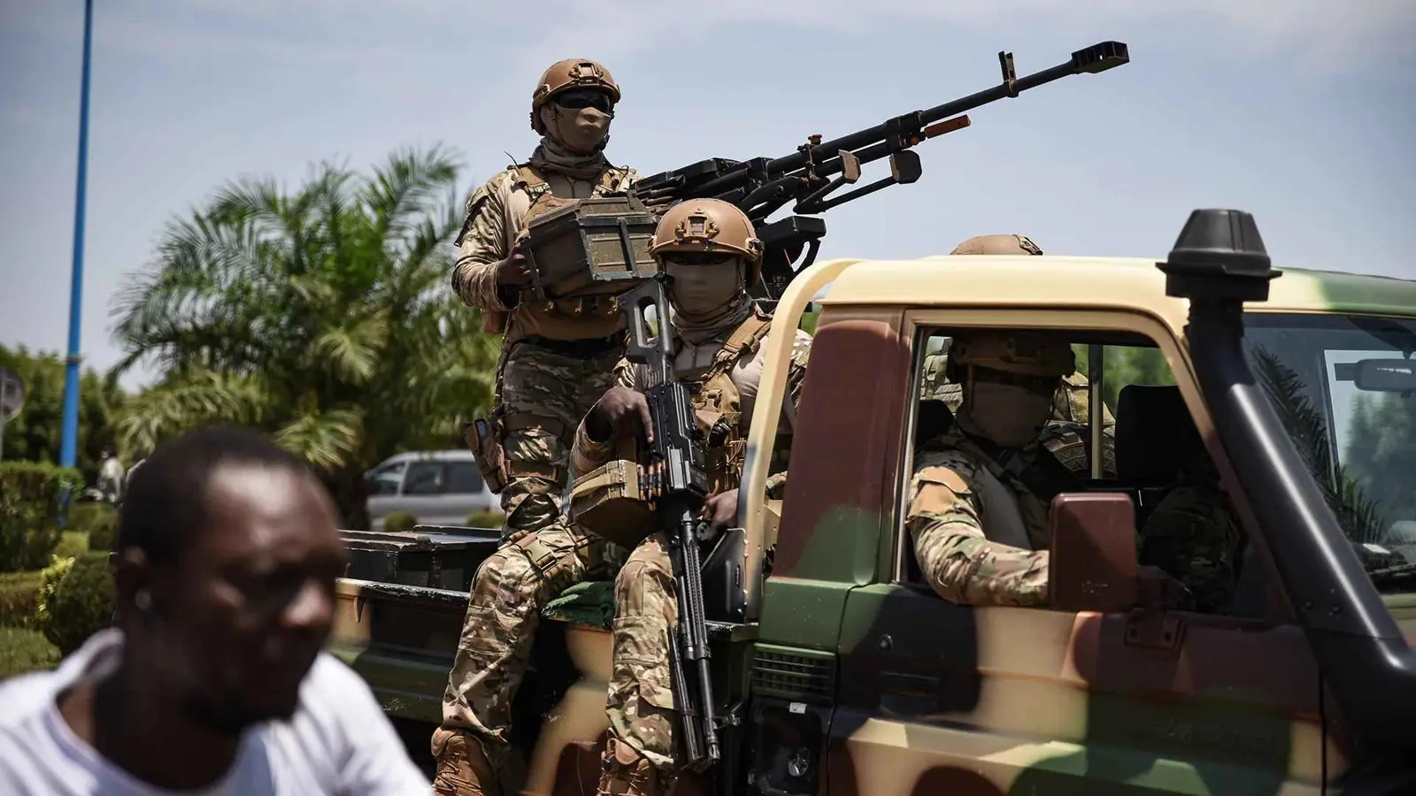 مالي تصعّد ضد "القاعدة".. والسياسة تراوح مكانها