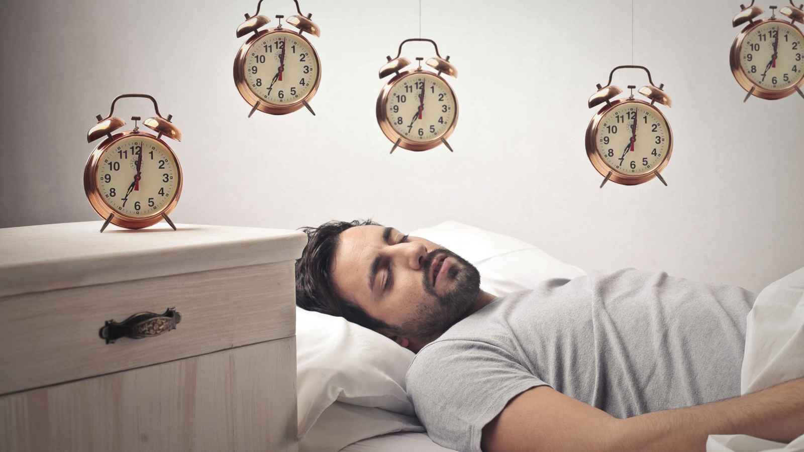 هل تستيقظ قبل رنين المنبه؟ قد يكون الأمر خطيراً