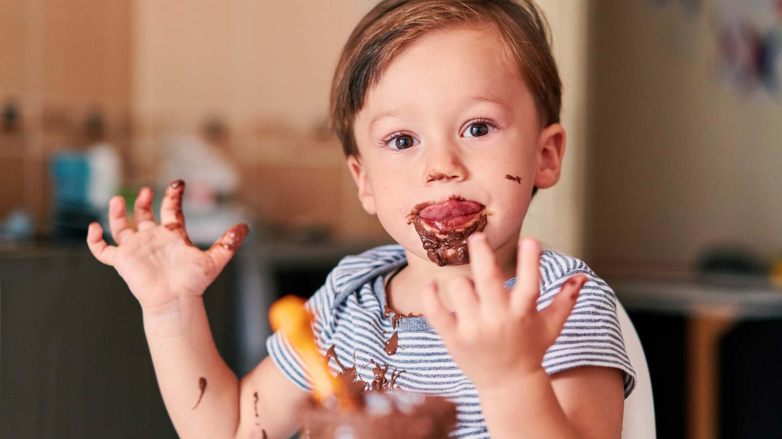 متى يمكنك تقديم الشوكولاتة لطفلك؟