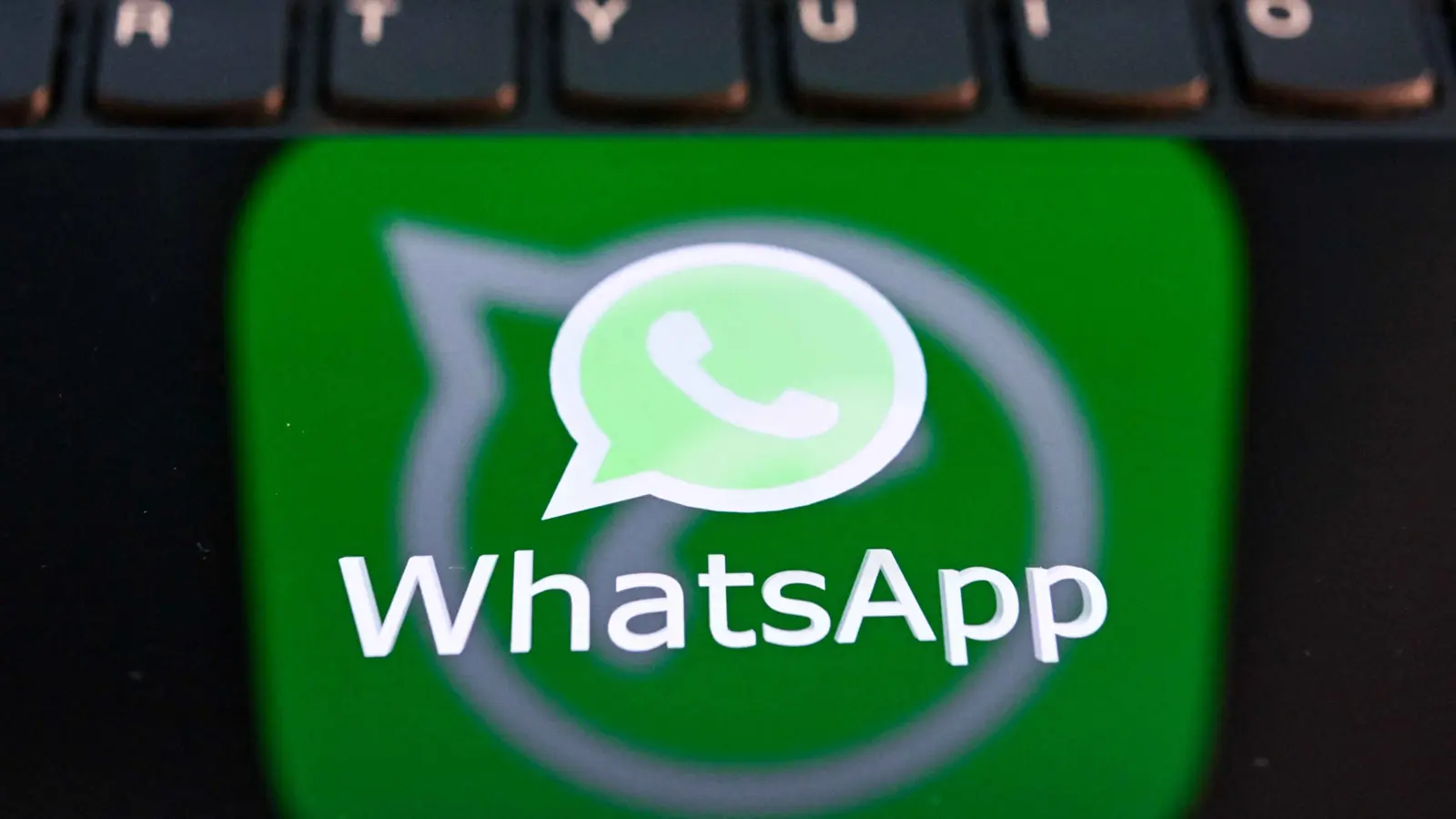 12 ميزة جديدة تعيد تشكيل التفاعل مع واتساب