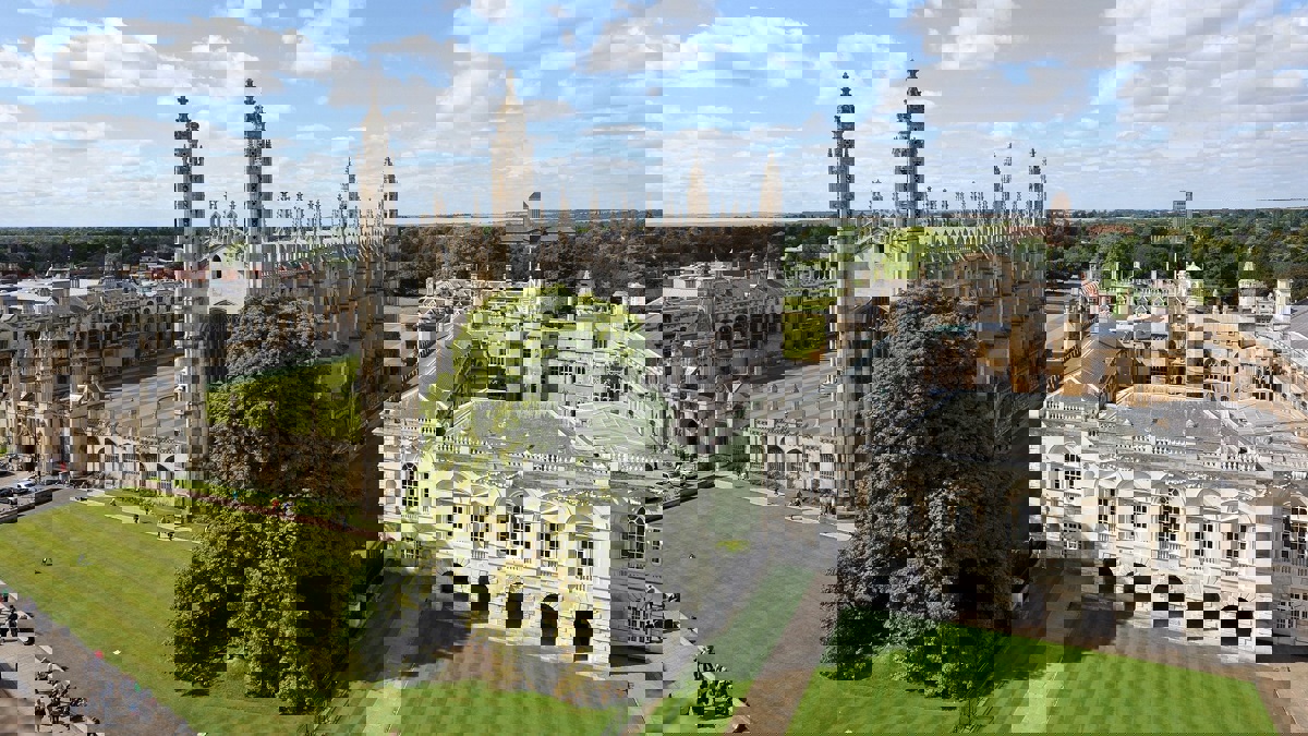 جامعة كامبريدج تفتح تحقيقًا في صلاتها الماضية بالعبودية‎