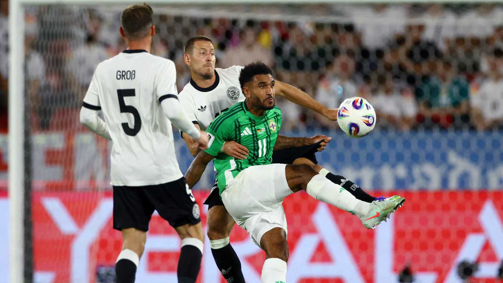 ملخص وأهداف ورجل مباراة ألمانيا وأيرلندا الشمالية في تصفيات كأس العالم 2026