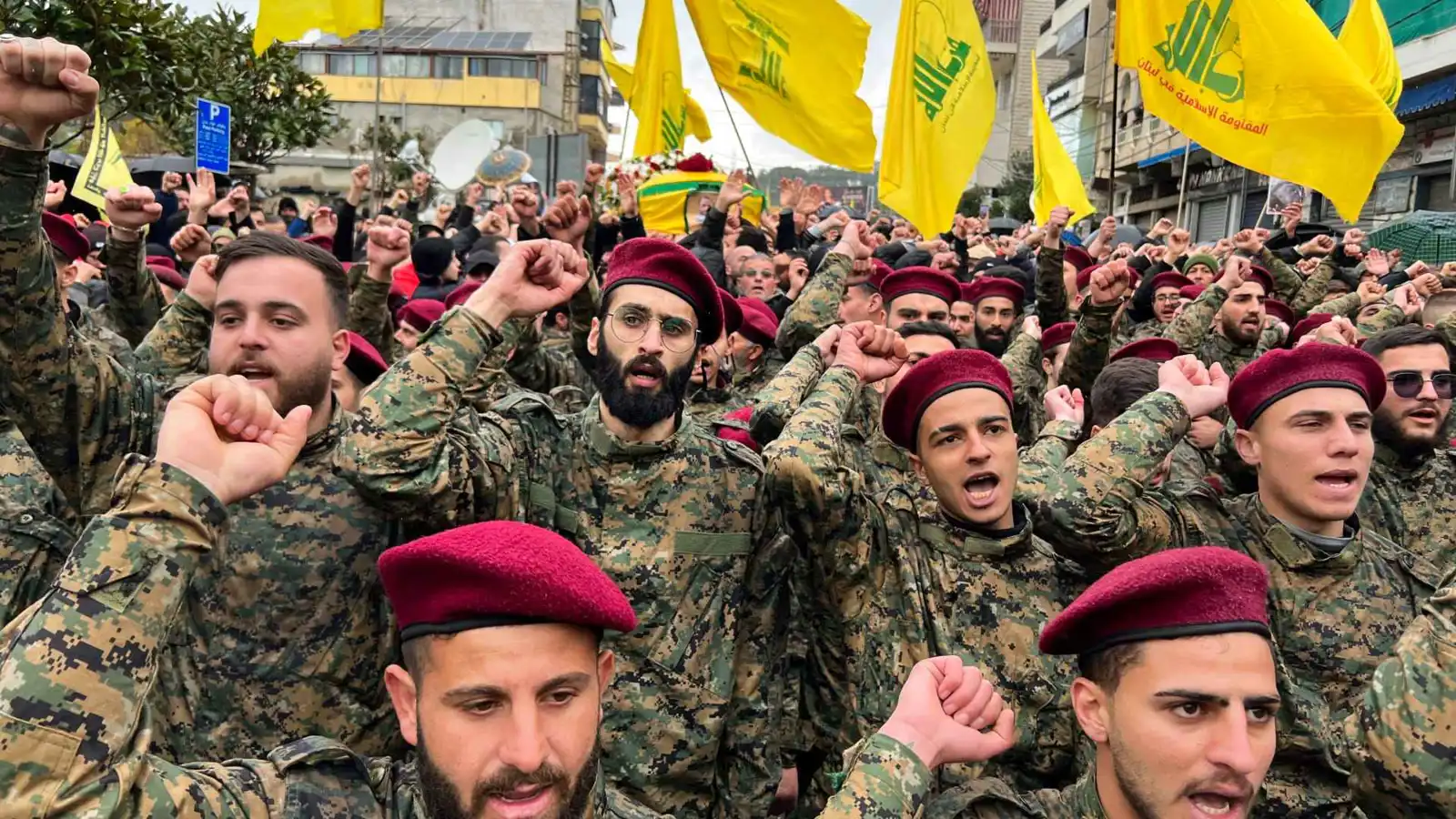 بين السلاح والتهديد الخطابي.. حزب الله يخطط لفرض واقع سياسي جديد في لبنان