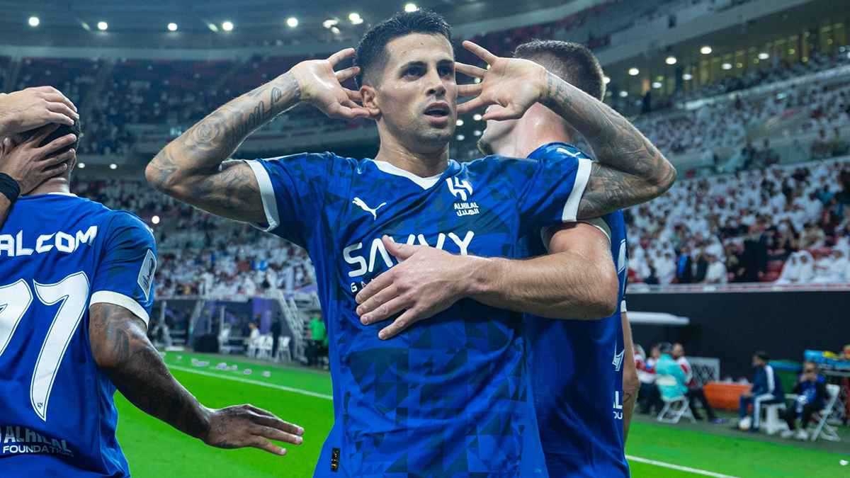 3 مكاسب خرافية يحققها برشلونة من أزمة الهلال