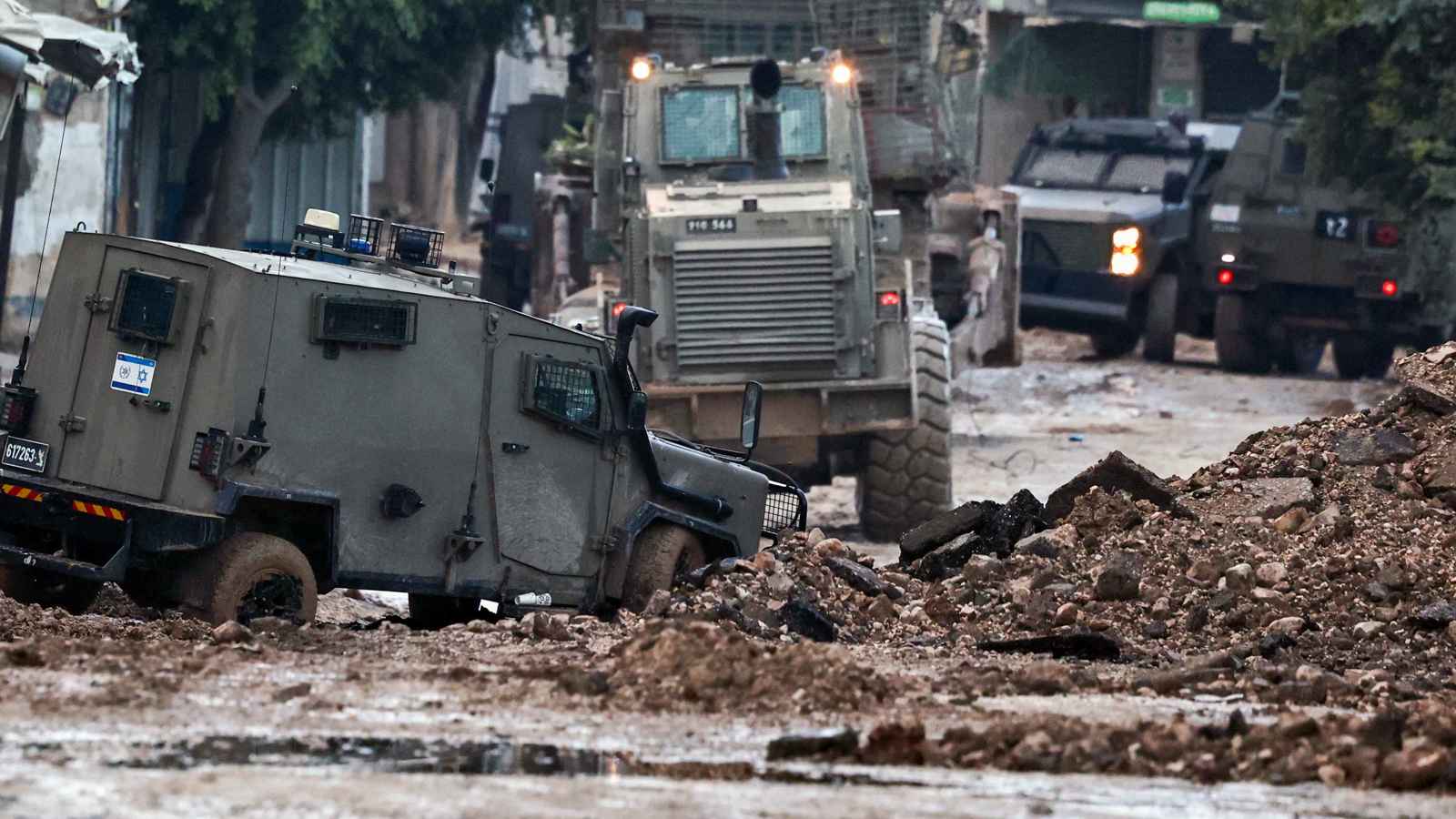 14 قتيلا وعشرات الإصابات.. جنين تحت وطأة عملية "السور الحديدي"