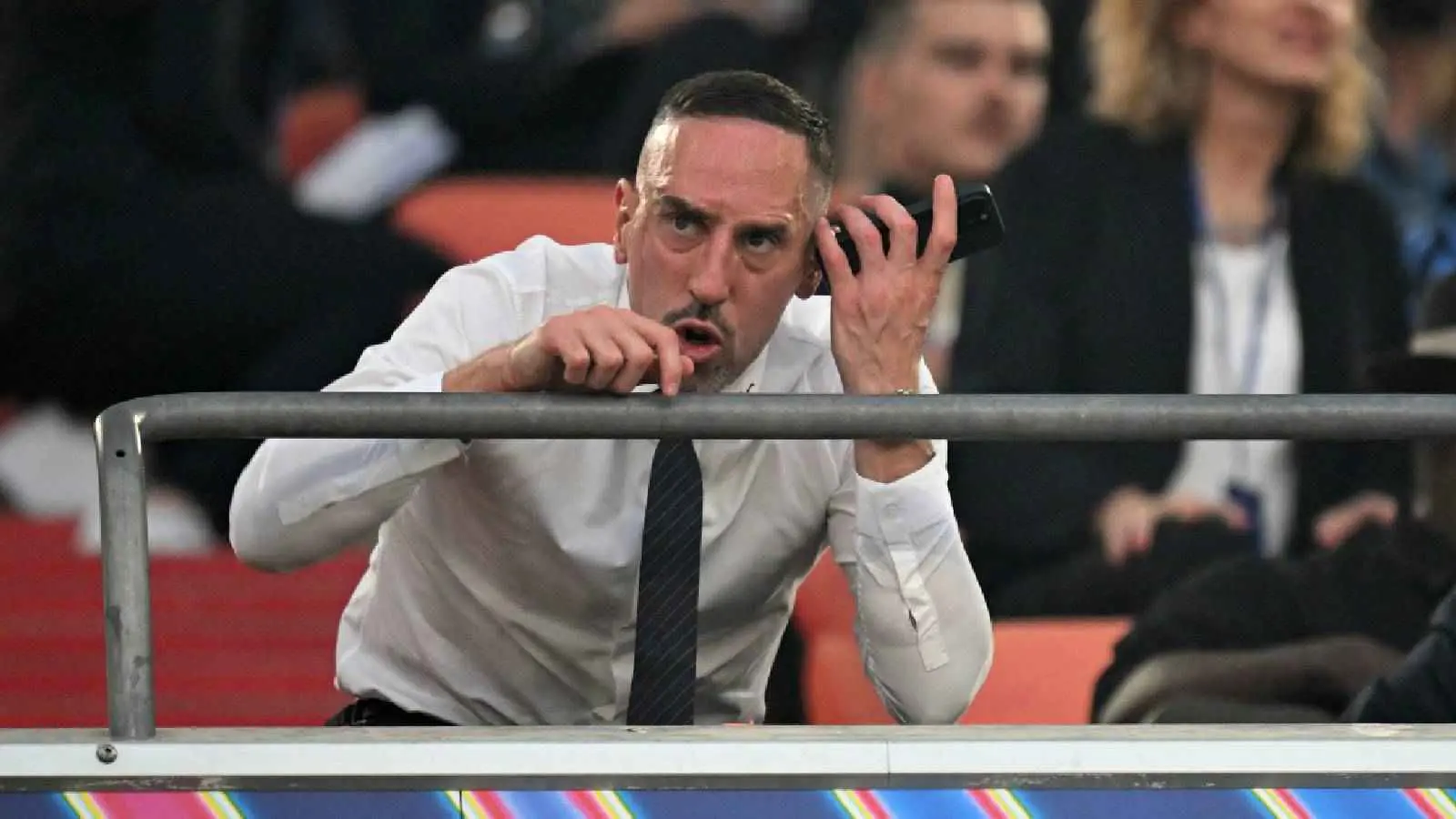 ريبيري يدفع ثمن "السخرية" من كريستيانو رونالدو (فيديو)