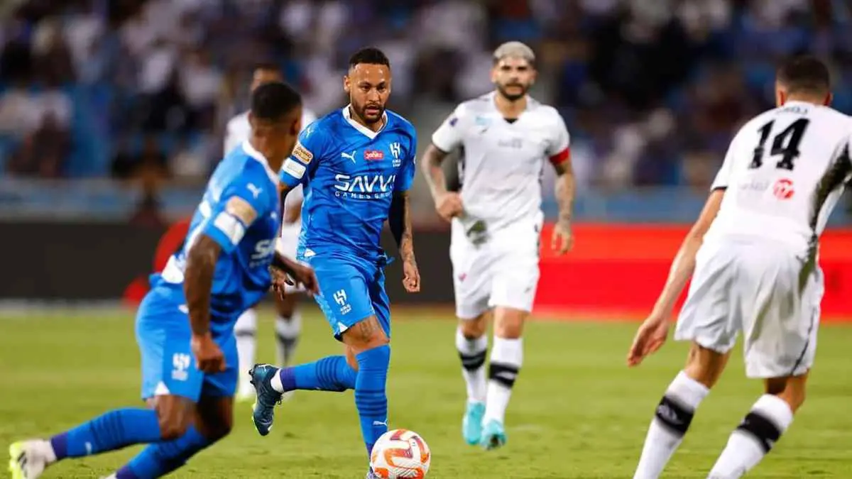 نيمار يبدأ خطواته الرسمية للرحيل عن الهلال