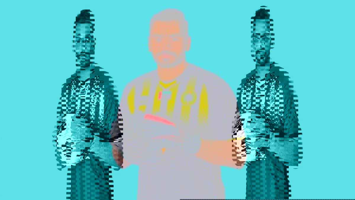 بعد تلقيه 6 أهداف أمام الجزيرة.. يوسف الزعابي حارس اتحاد كلباء يعتزل كرة القدم بشكل مفاجئ