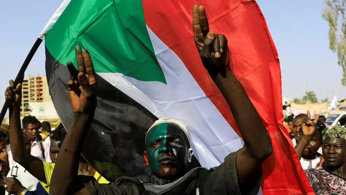 السودان أمام مفترق الانفراج أو التصعيد