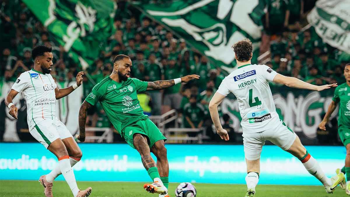 لماذا لا يهدر إيفان توني ضربات الجزاء نهائيا؟ 