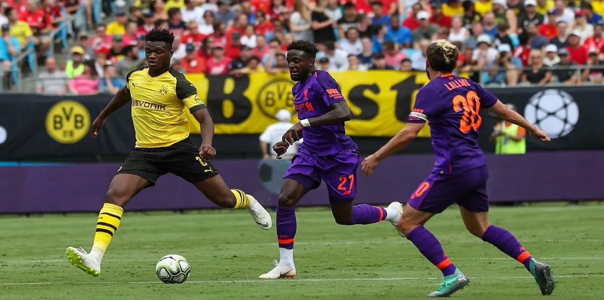 ليفربول يسقط بثلاثية أمام بروسيا دورتموند في كأس الأبطال الدولية (فيديو)