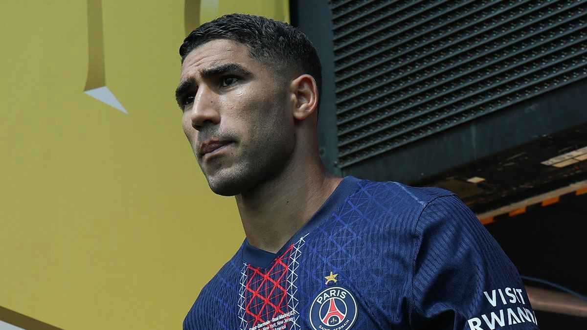 ترتيب صادم.. هل ظُلم أشرف حكيمي في سباق الكرة الذهبية؟