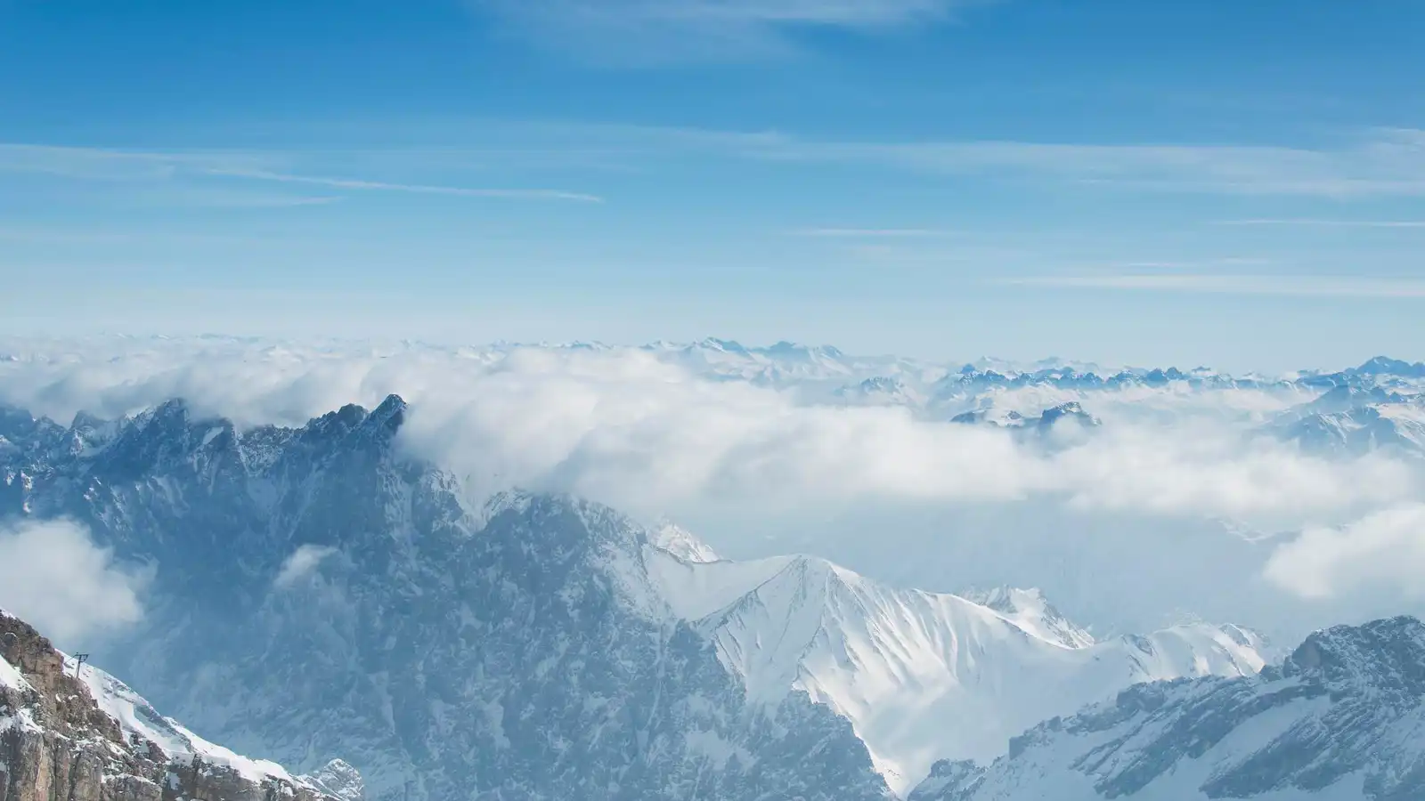 العثور على رفات متسلق جبال مفقود منذ 31 عامًا بعد ذوبان الجليد