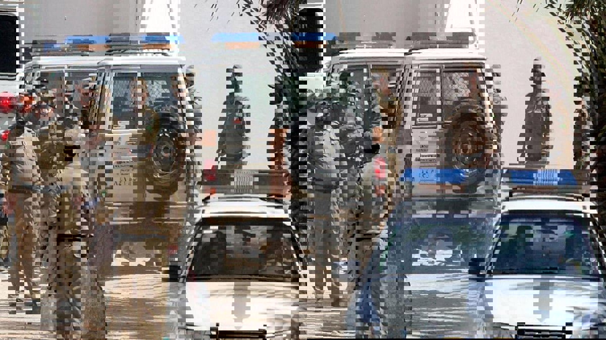 مقتل حارس مركز تجاري في الأحساء السعودية بسبب "كمامة" (صور)