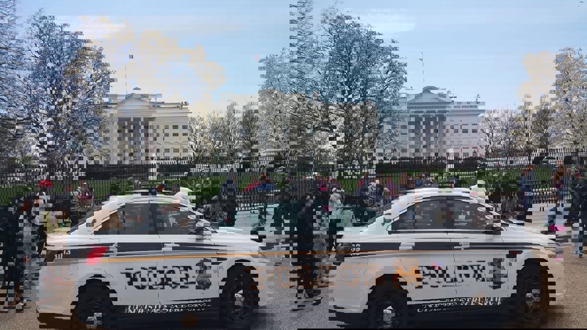 اتهام شاب بالتخطيط لمهاجمة البيت الأبيض بقذيفة مضادة للدبابات‎