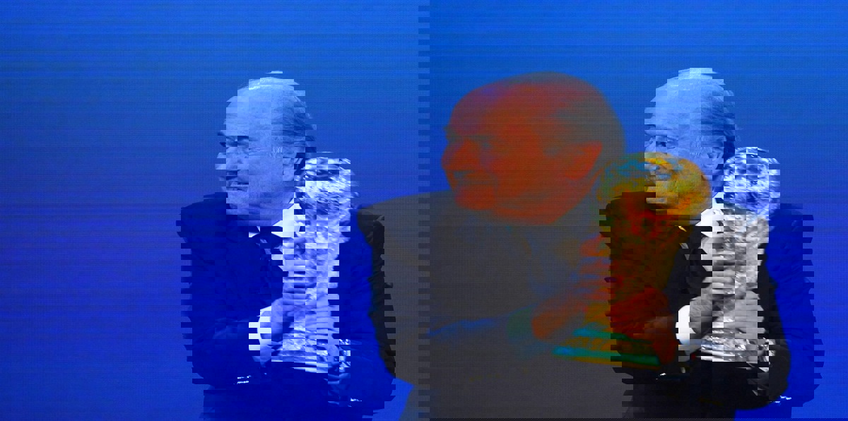 بلاتر رئيس "فيفا" السابق يؤيد المغرب لتنظيم مونديال 2026