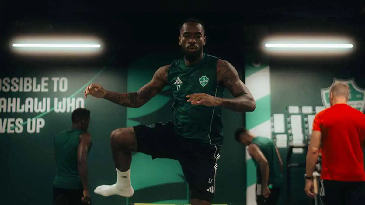 الانضباط تحسم موقفها من أزمة إيفان توني وحركاس