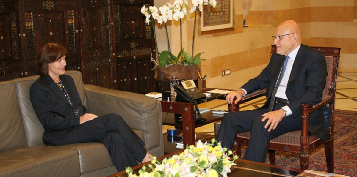 هل تحشد السفيرة الأمريكية في بيروت لعرقلة وصول عون إلى بعبدا؟