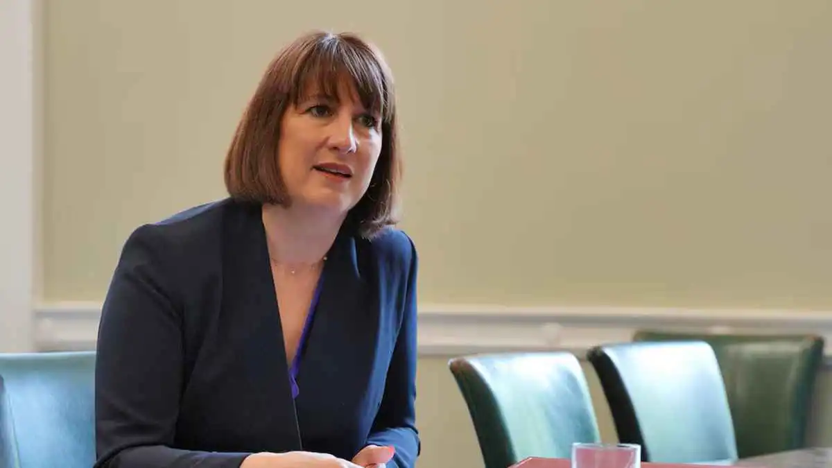 توقعات بزيادات ضريبية.. إحباط كبير مع قرب إعلان الميزانية في بريطانيا