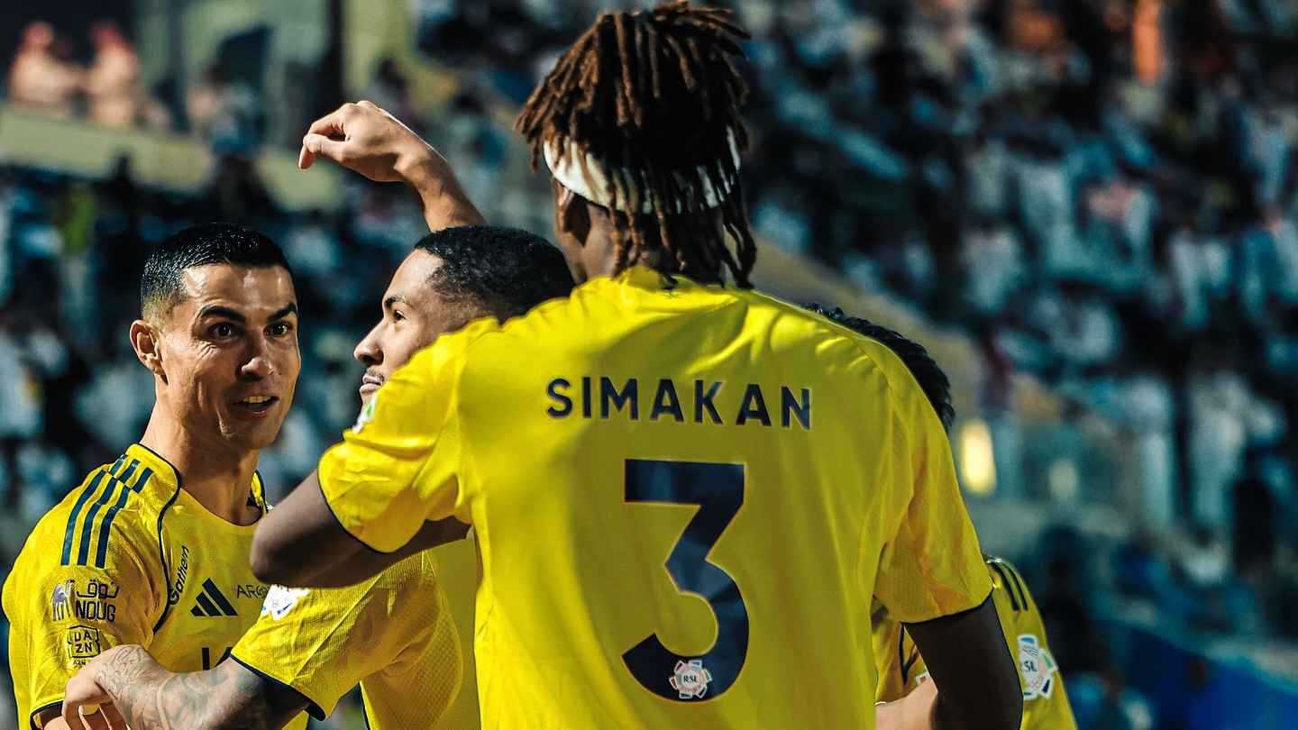 ضربة جزاء غير صحيحة.. خبير تحكيمي يصدم النصر السعودي (فيديو)