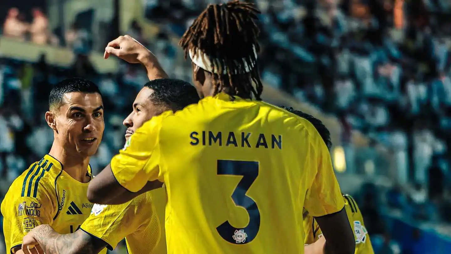 ضربة جزاء غير صحيحة.. خبير تحكيمي يصدم النصر السعودي (فيديو)