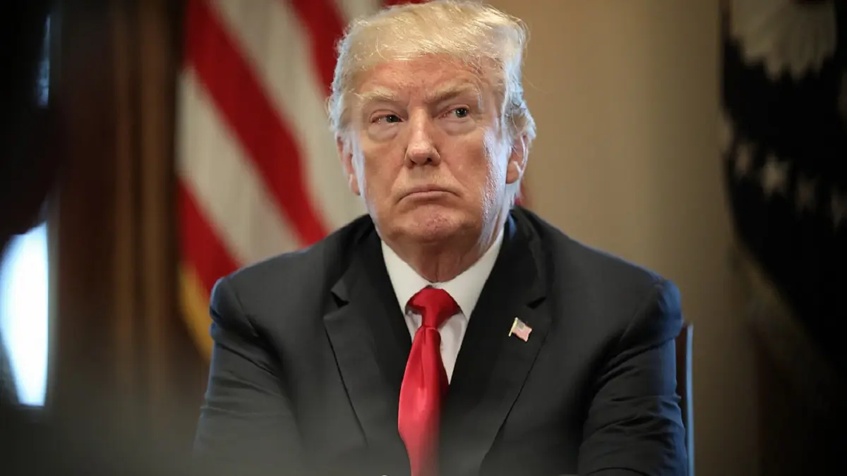 ترامب يعلن تأجيل زيادة الرسوم الجمركية على المنتجات الصينية