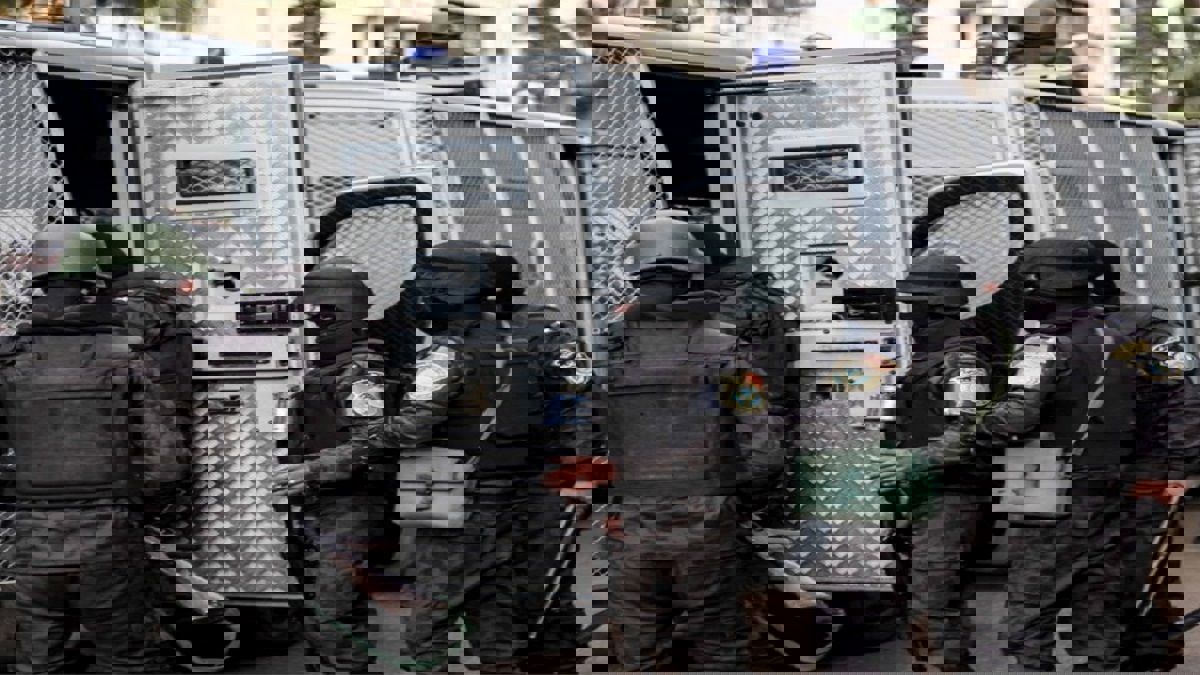 الشرطة المصرية تعلن القبض على المتهمين بقتل "الطبيب اليمني"