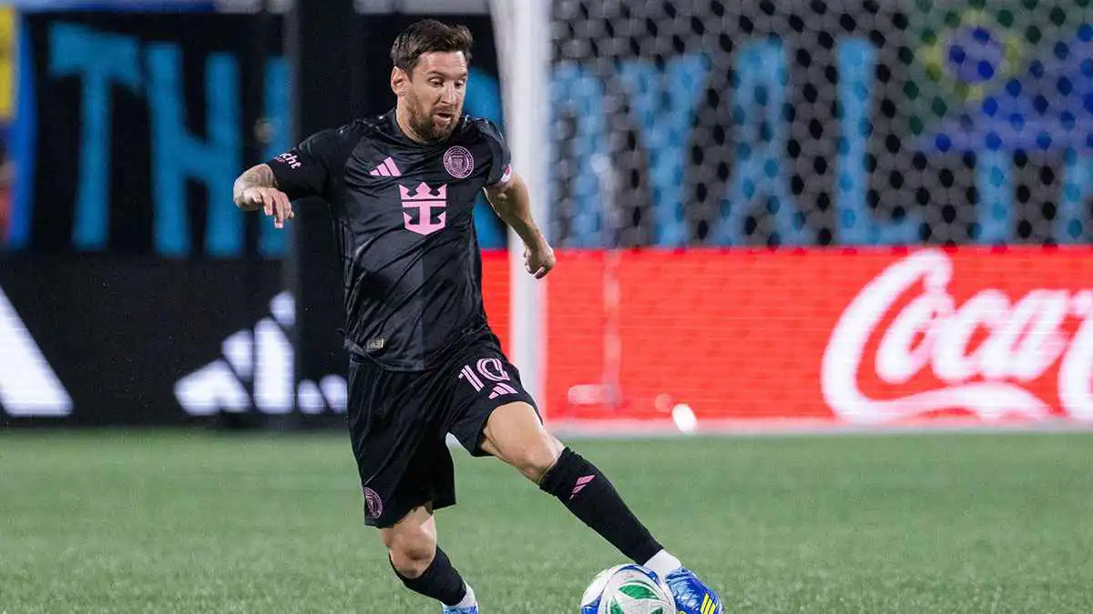 ضربة جديدة.. كيف تحول حلم ميسي إلى كابوس؟