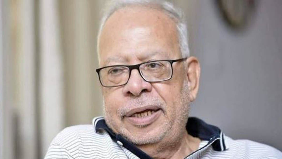 اشتهر بـ"لن أعيش في جلباب أبي".. وفاة الكاتب المصري مصطفى محرم