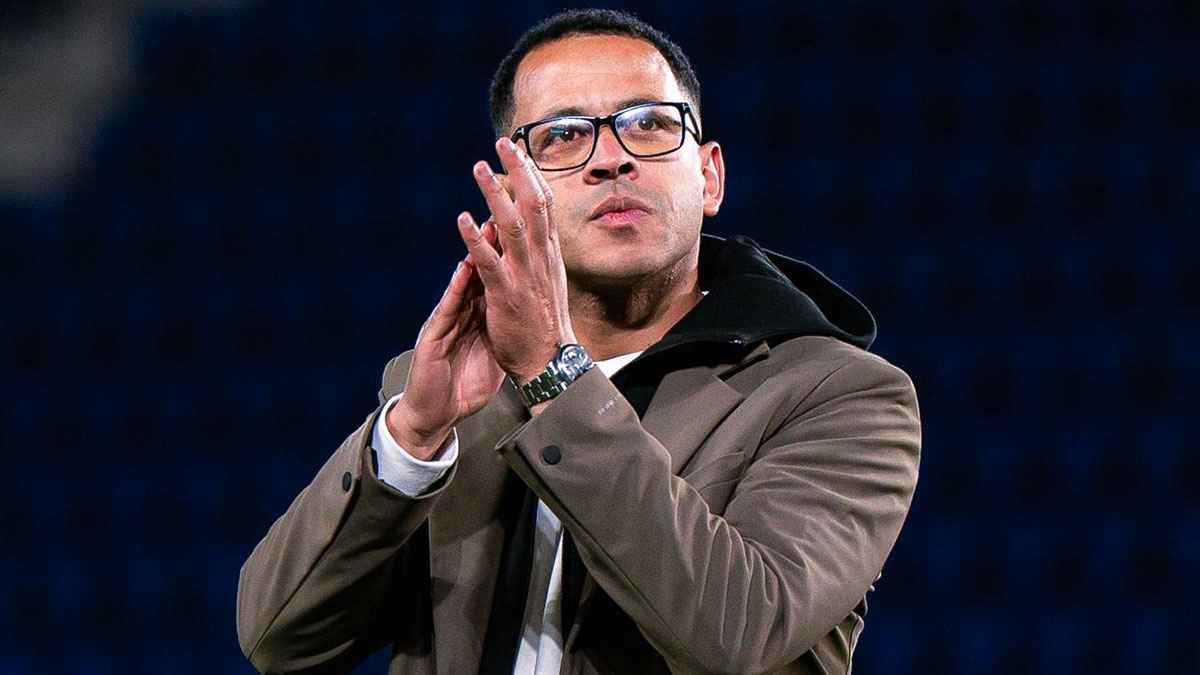 تجربة مثيرة للغاية.. من هو ليام روسينيور مدرب تشيلسي الجديد؟