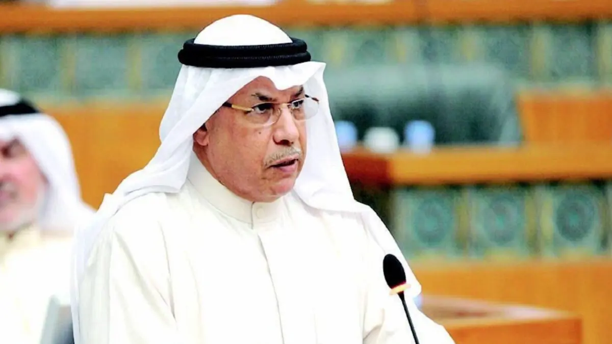 الكويت.. إعفاء المسؤول عن ازدحام الوافدين أمام وزارة الداخلية