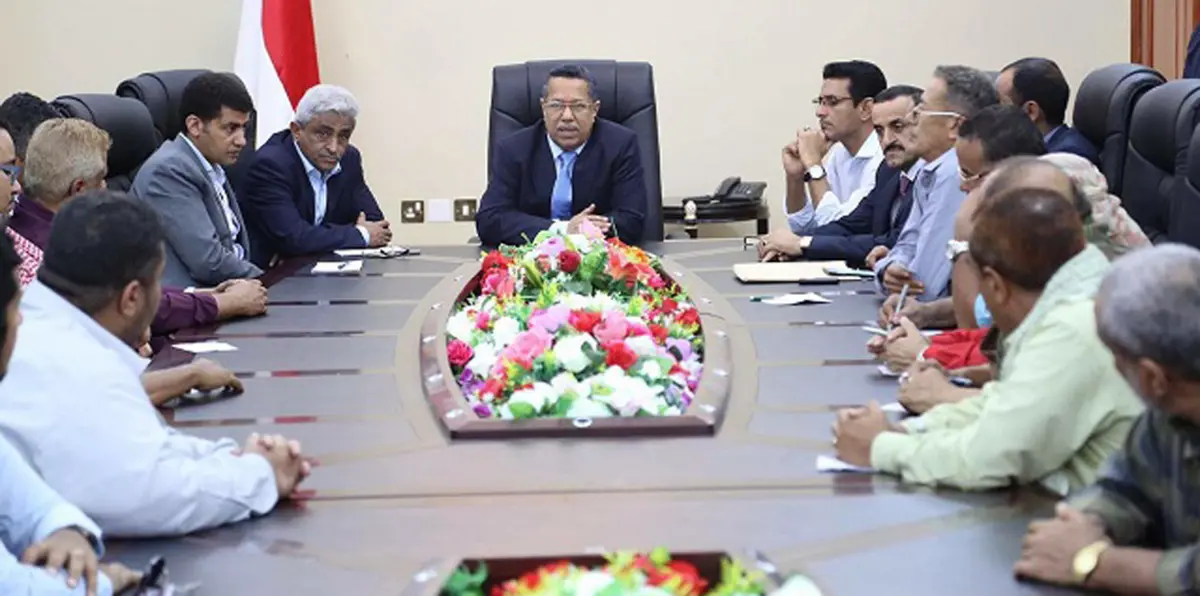 الحكومة اليمنية تهدد الحوثيين بإيقاف رواتب المحاكم والنيابات