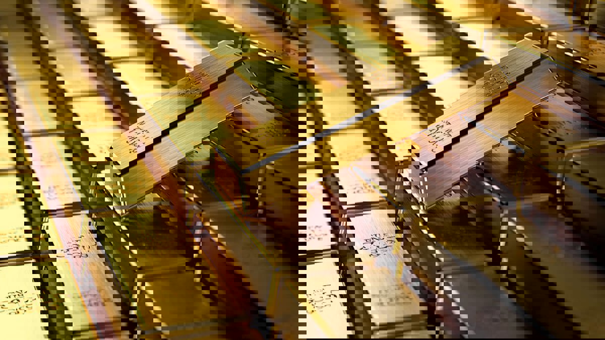 الذهب يتراجع مع ترقب المستثمرين بيانات التضخم الأمريكية