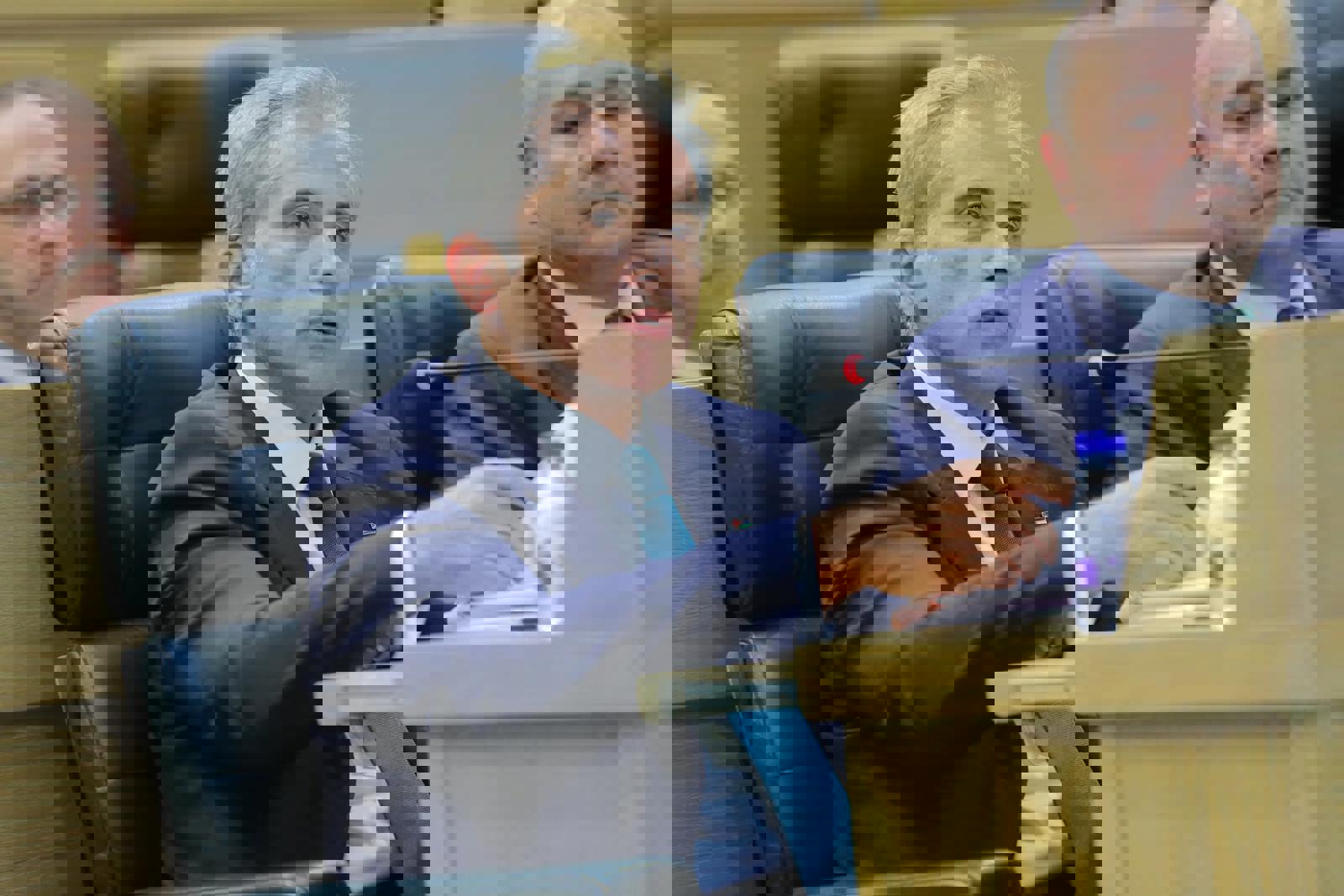 الحكومة الأردنية تحصل على ثقة البرلمان بـ82 صوتاً (صور)