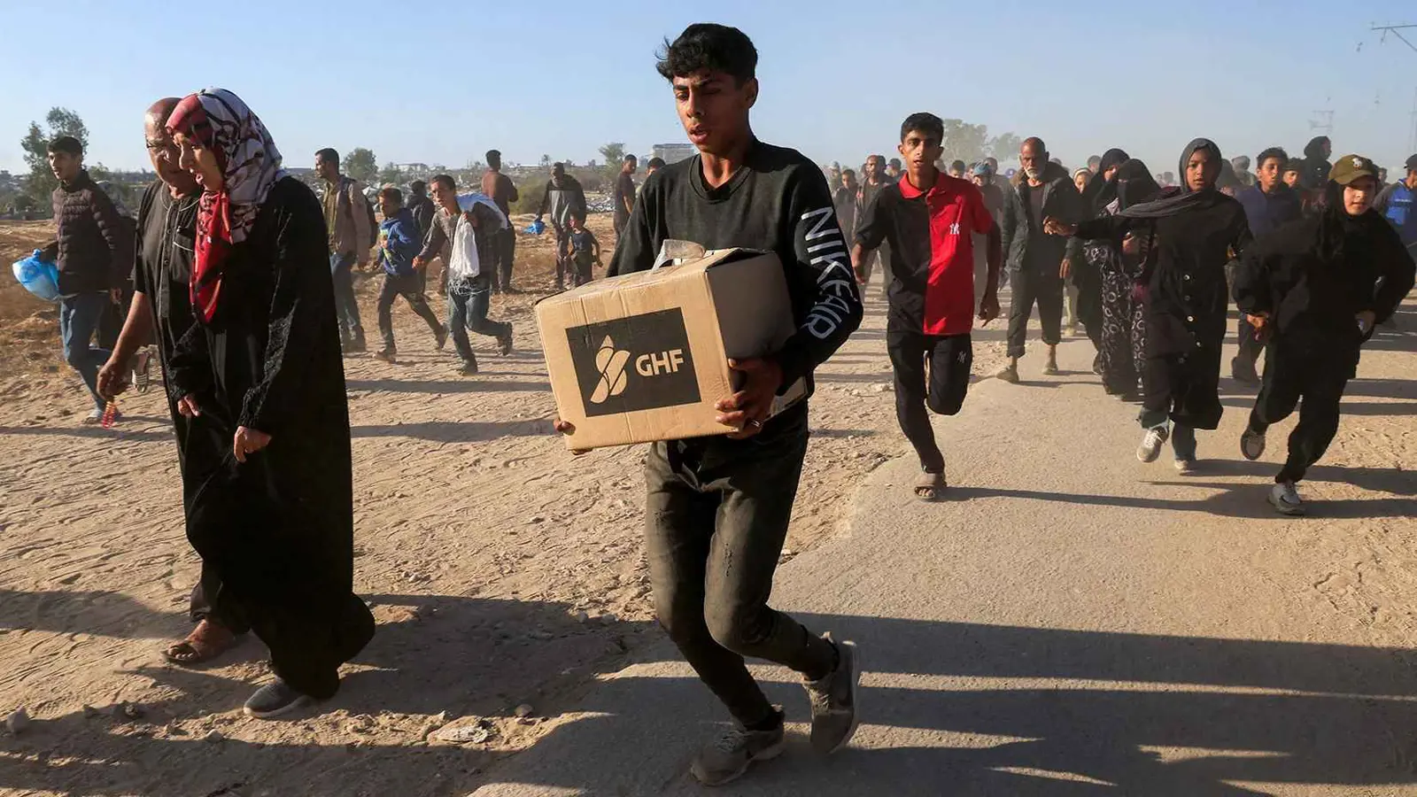 يميني مقرب من ترامب.. "غزة الإنسانية" تعين رئيسًا جديدًا لها