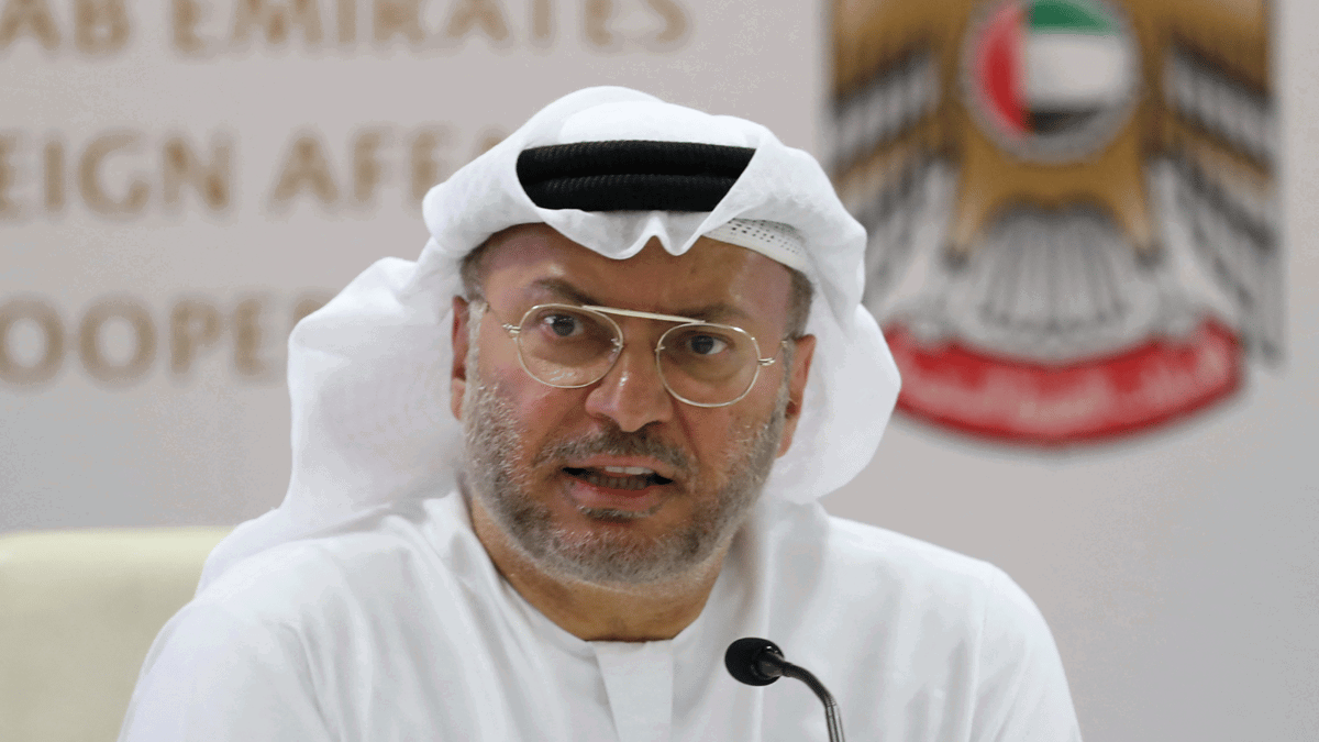 قرقاش: الإمارات تؤمن بالحلول السياسية في السودان 