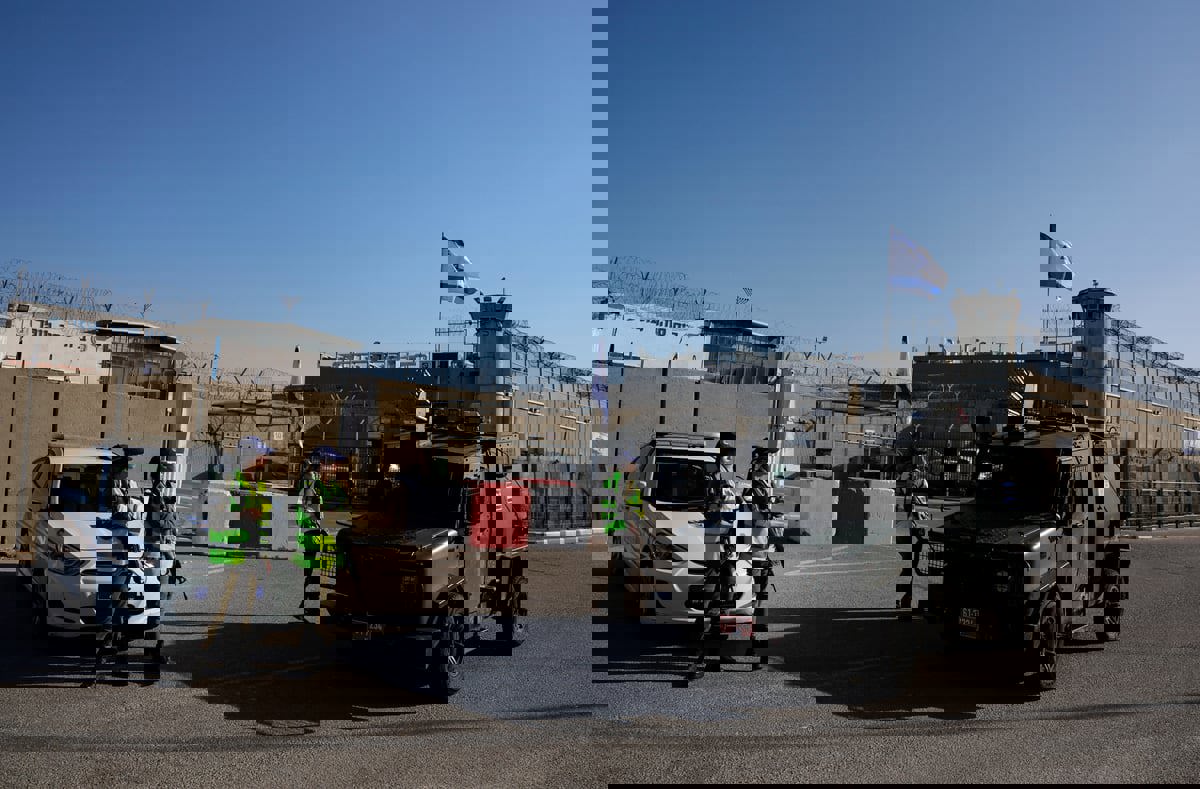 بسبب "الإرهاب اليهودي".. صدام نادر بين "الشاباك" ومصلحة السجون الإسرائيلية