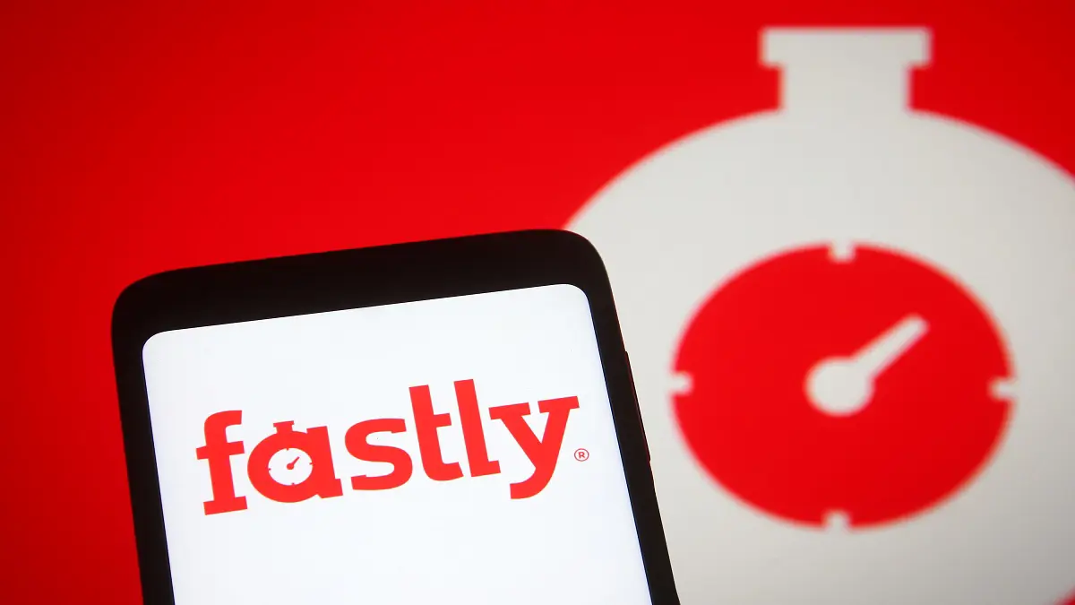 عودة آلاف المواقع الإلكترونية للظهور بعد عطل عالمي في شبكة الإنترنت‎