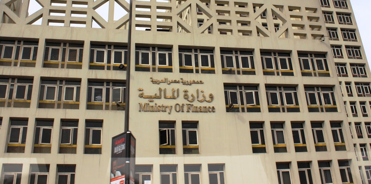 مصر ترفع سعر الدولار وبرميل النفط في الموازنة الجديدة لهذه الأسباب