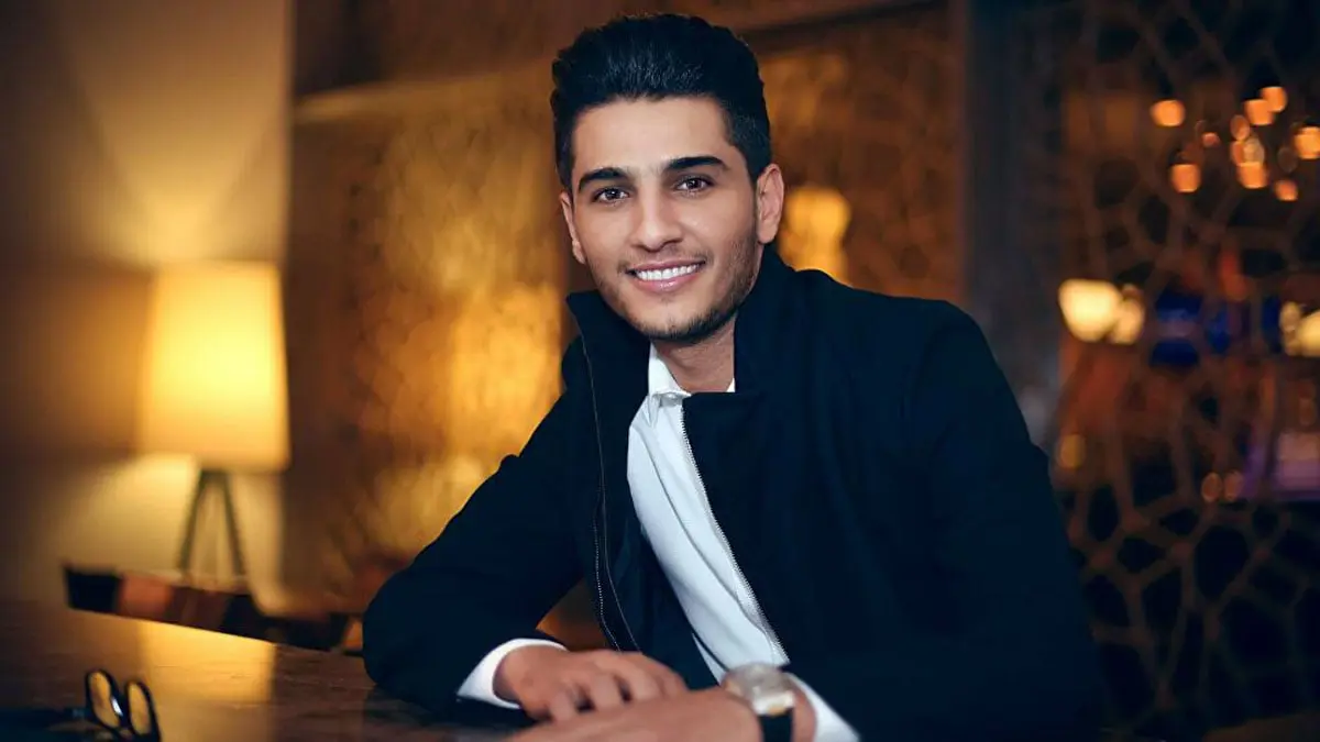 الصورة الأولى لمحمد عساف وزوجته من حفل زفافهما