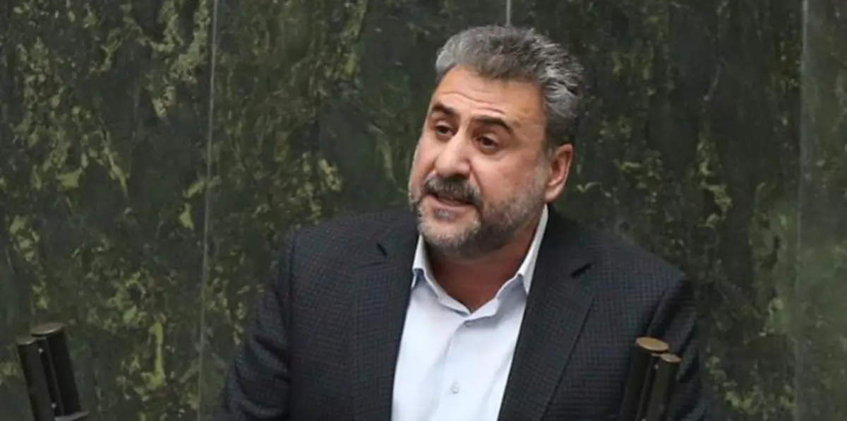 مسؤول إيراني يتهم روسيا بالتآمر مع أمريكا لوقف بيع نفط بلاده