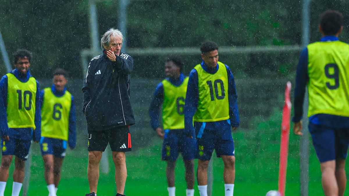 بالأسماء.. جيسوس يطلب 6 صفقات في النصر السعودي