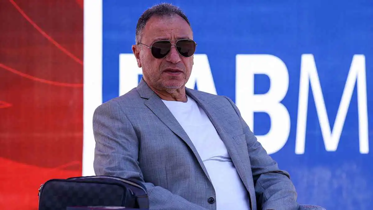 رسالة نارية واضحة.. الخطيب يحذر لاعبي الأهلي المصري