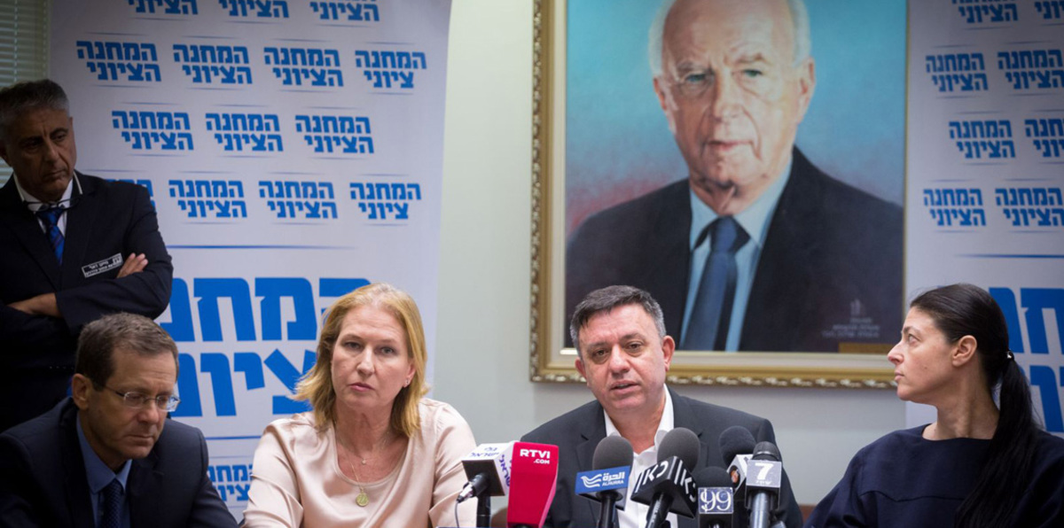 "المعسكر الصهيوني" يطالب بطرح اتفاق الهدنة مع حماس للتصويت أمام الكنيست