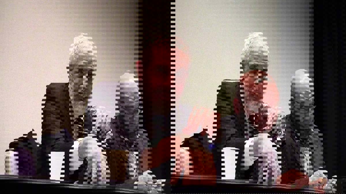 الأمن المصري يقبض على القيادي الإخواني محمود عزت مختبئا في القاهرة