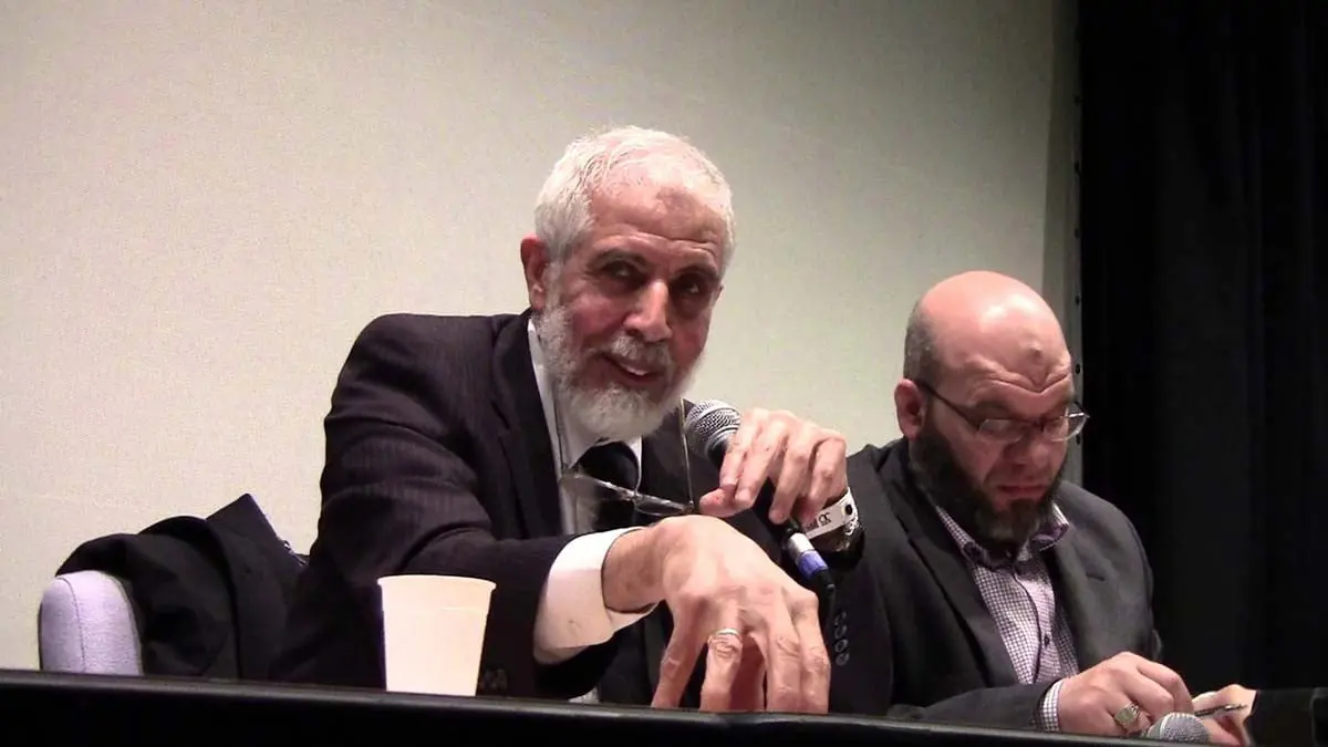 الأمن المصري يقبض على القيادي الإخواني محمود عزت مختبئا في القاهرة