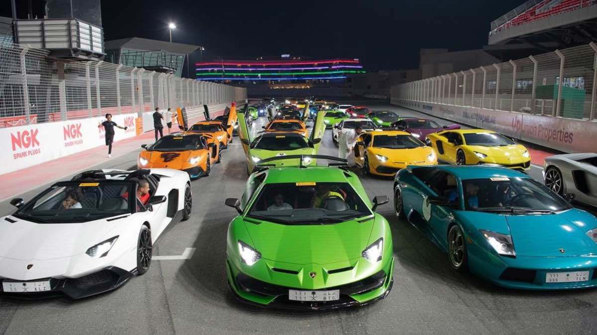 قافلة لامبورغيني